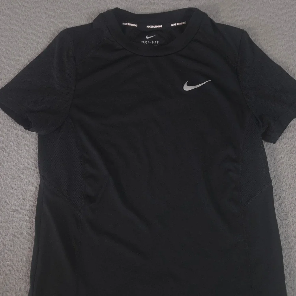 Nike Top Womens Small Dri-FIT Miler Short-Sleeve Mesh Running T-Shirt Workout